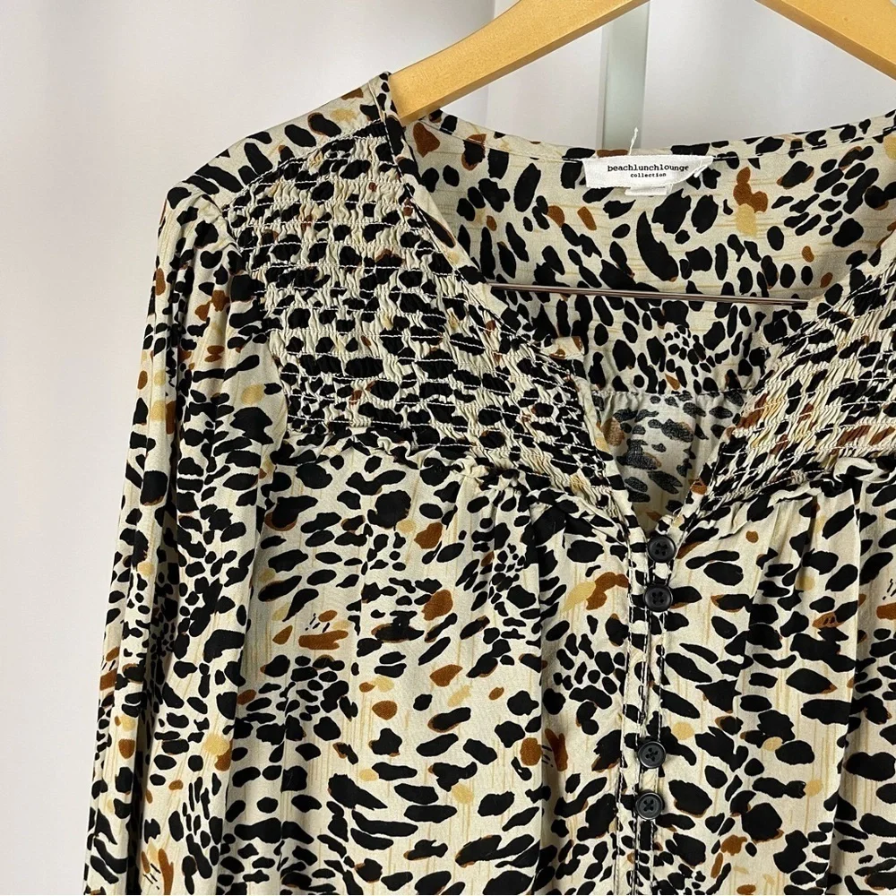 beachlunchlounge Medium Animal Print Balloon Sleeve Flowy V Neck Blouse